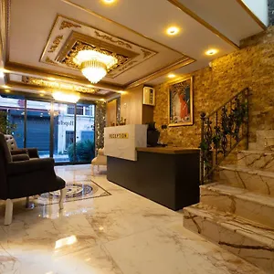 Hopefull Gazde/Camere de închiriat Istanbul